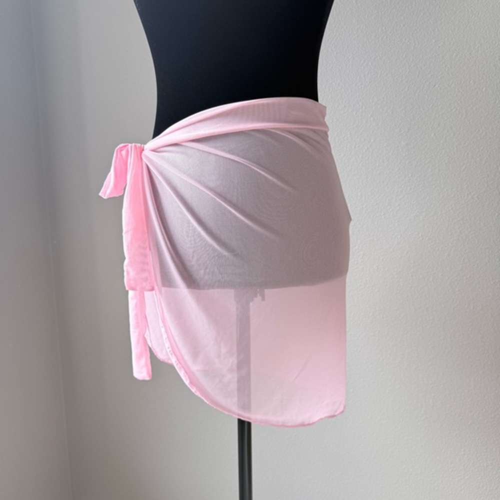 Cyn & Luca light pink semi-sheer sarong size large.